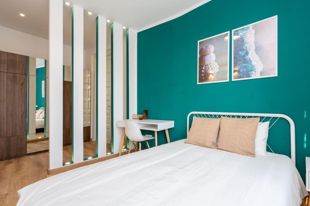 Holiday Vibe - 2R Apartment In Piata Romana Bucarest Extérieur photo