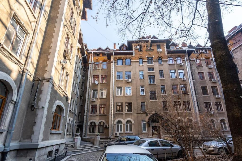 Holiday Vibe - 2R Apartment In Piata Romana Bucarest Extérieur photo